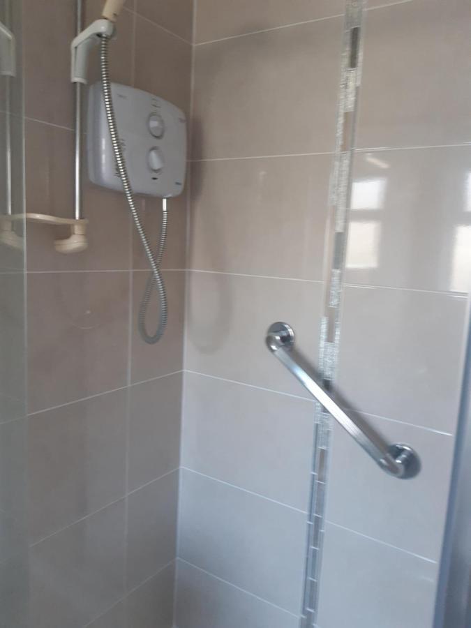 Green Acres Guesthouse- Accommodation Only Lower Coolcorcoran Extérieur photo