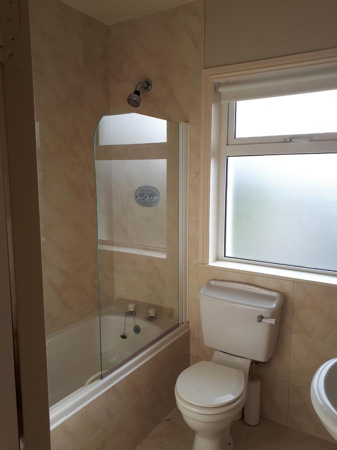 Green Acres Guesthouse- Accommodation Only Lower Coolcorcoran Extérieur photo