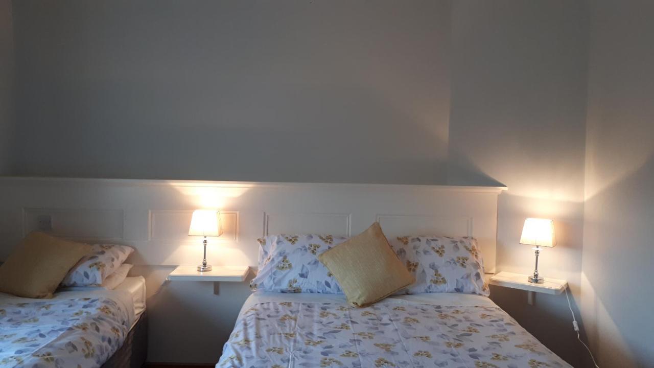 Green Acres Guesthouse- Accommodation Only Lower Coolcorcoran Extérieur photo